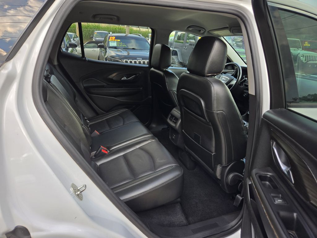2020 GMC Terrain Image 31