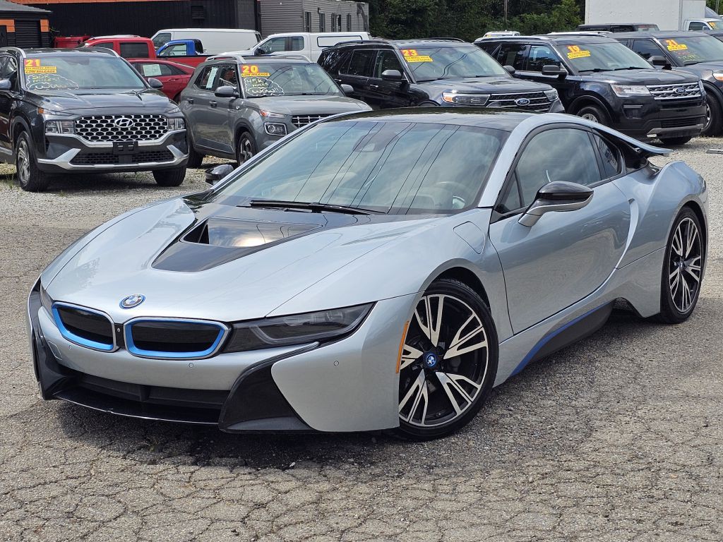 2015 BMW i8 Image 2