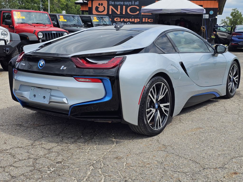 2015 BMW i8 Image 6