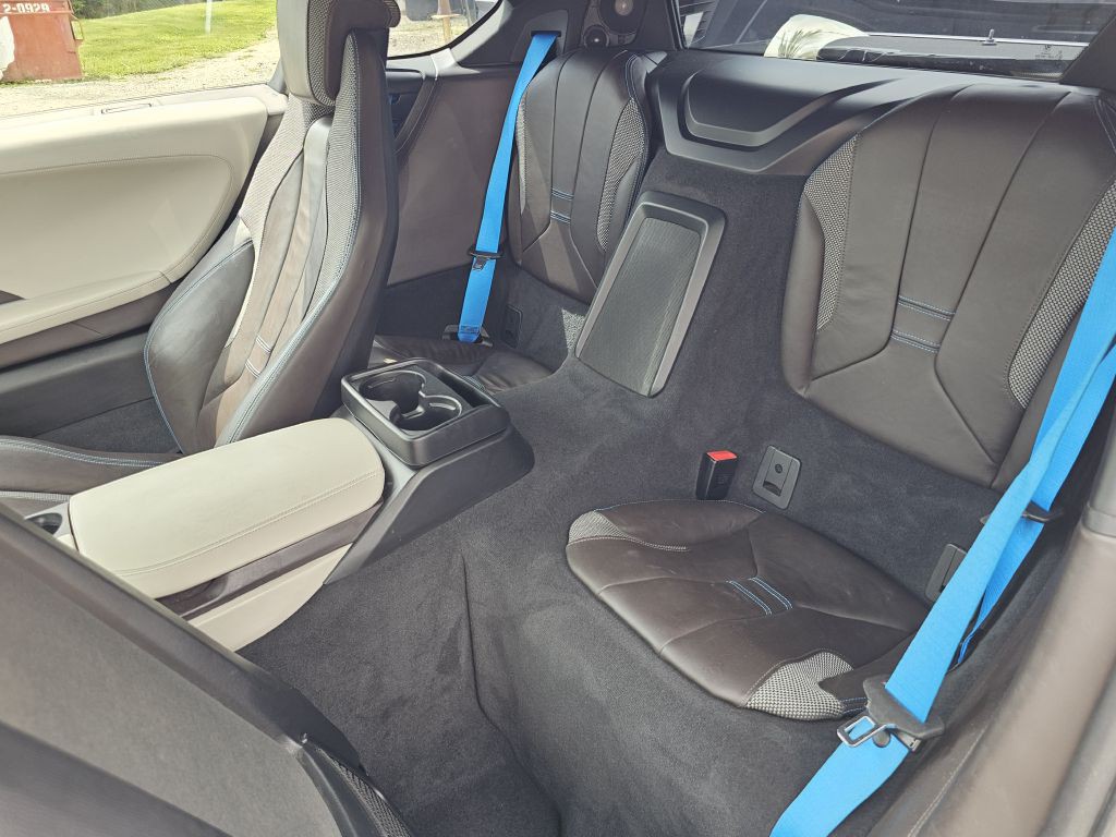 2015 BMW i8 Image 20