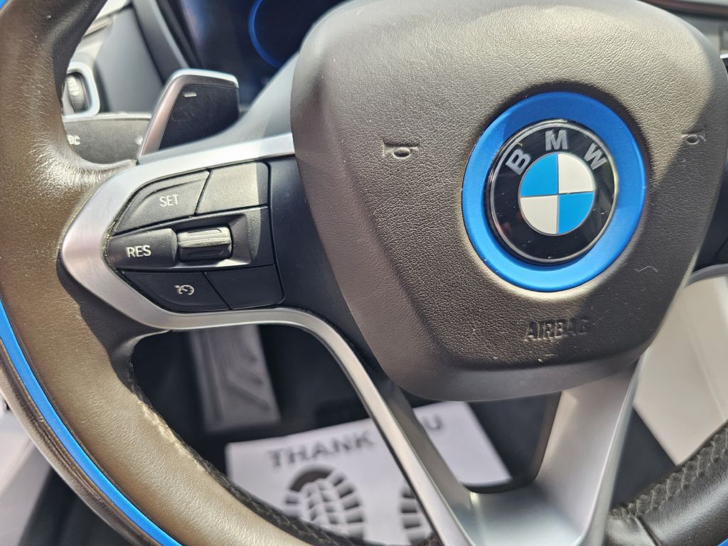 2015 BMW i8 Image 23