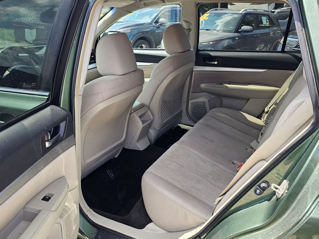2013 Subaru Outback Image 14