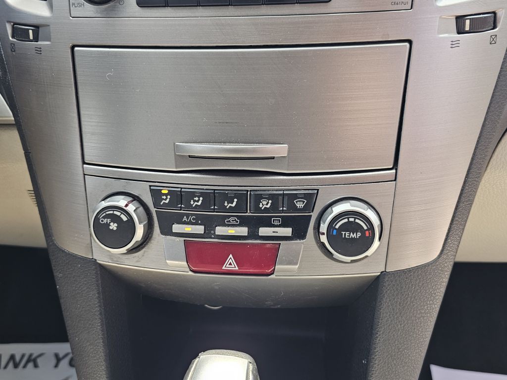 2013 Subaru Outback Image 22
