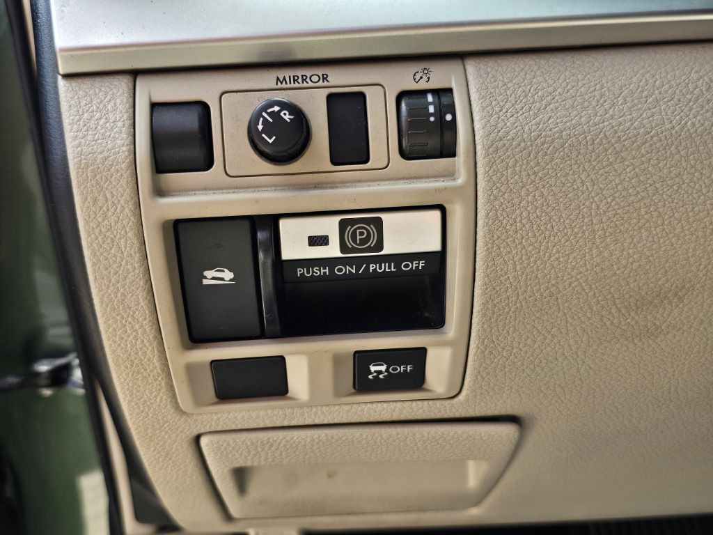 2013 Subaru Outback Image 28