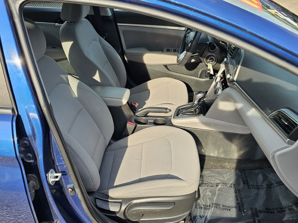 2019 Hyundai Elantra Image 14