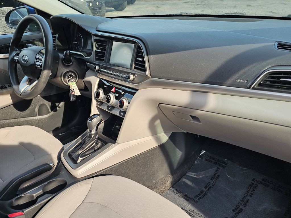 2019 Hyundai Elantra Image 16