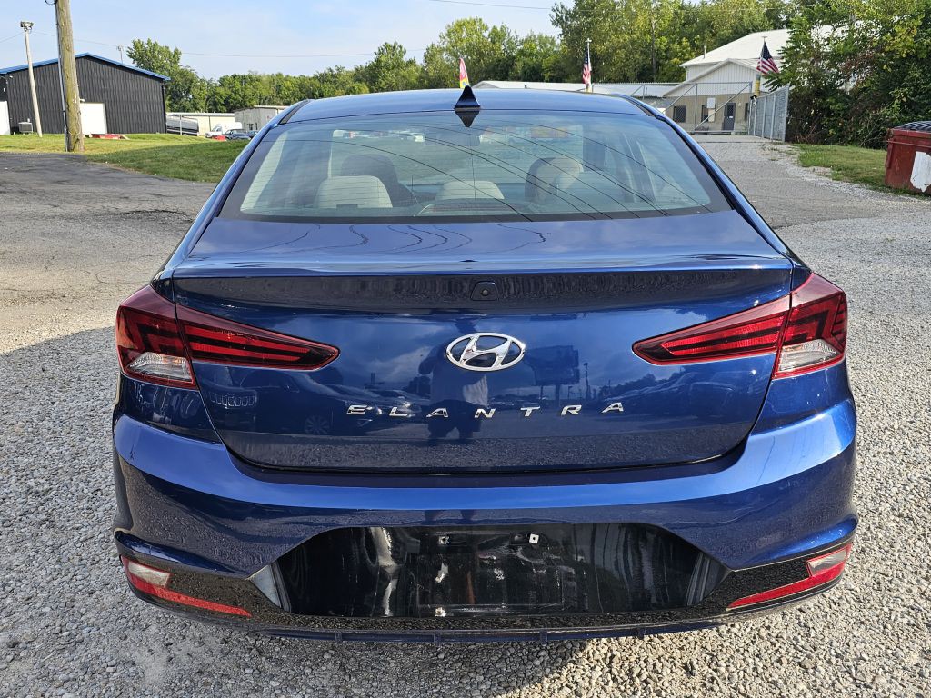 2019 Hyundai Elantra Image 4