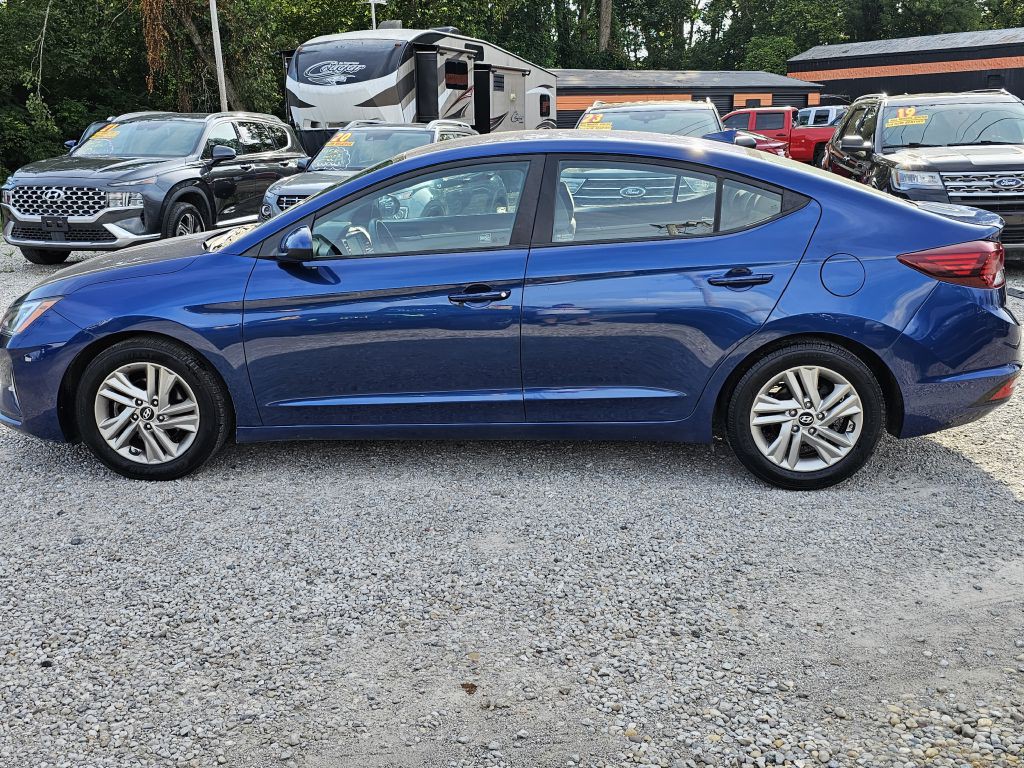 2019 Hyundai Elantra Image 2