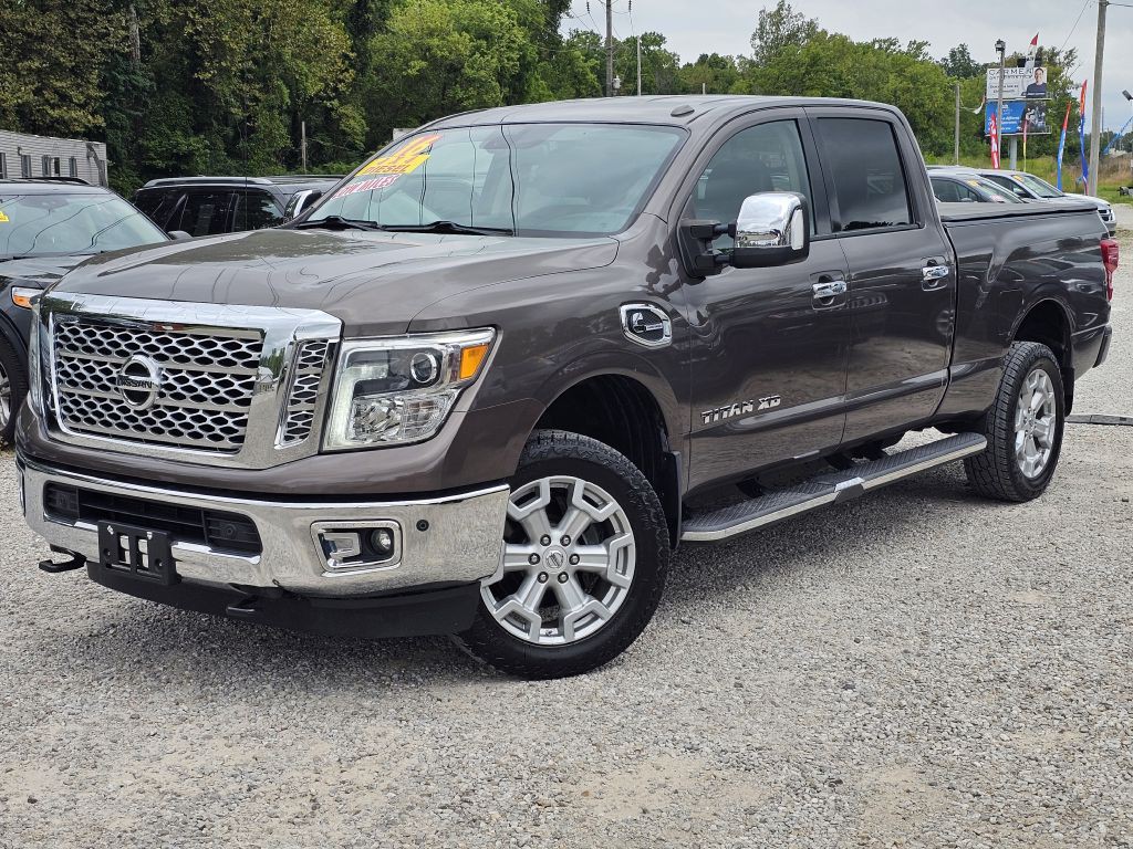2016 Nissan Titan Image 1