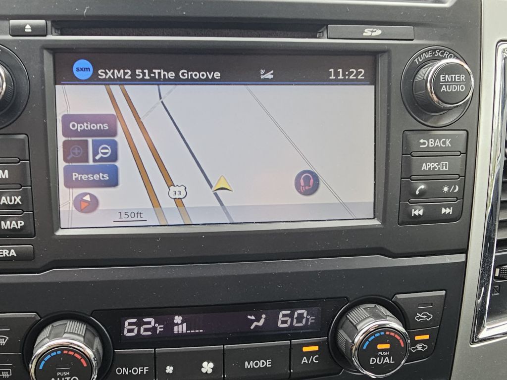 2016 Nissan Titan Image 30