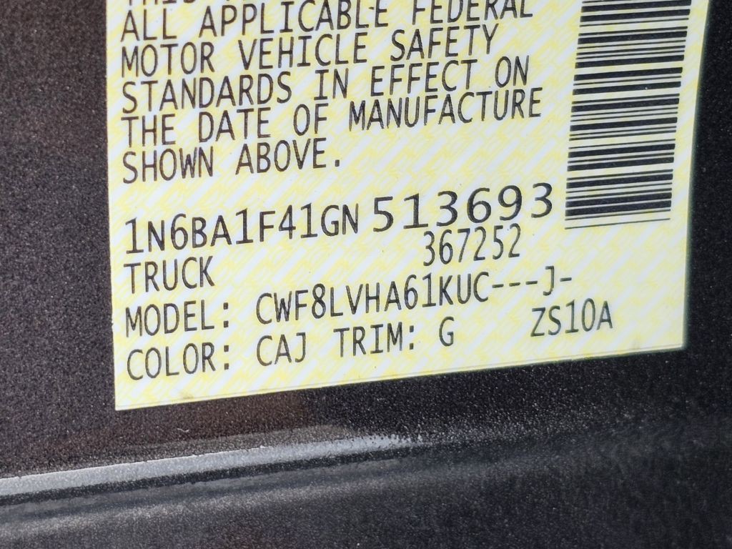 2016 Nissan Titan Image 39
