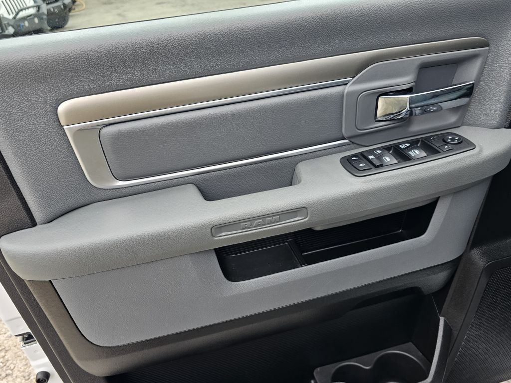 2019 RAM 1500 Image 31