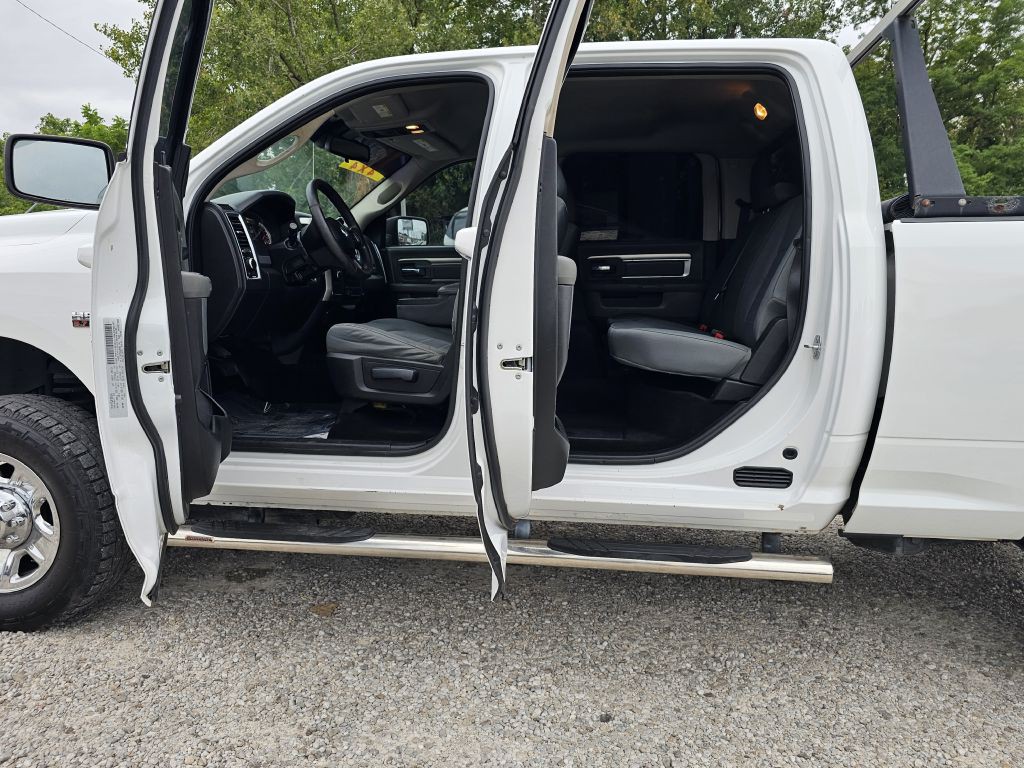 2016 RAM 2500 Image 11