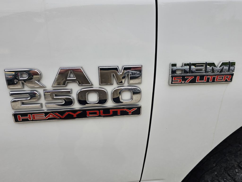 2016 RAM 2500 Image 16