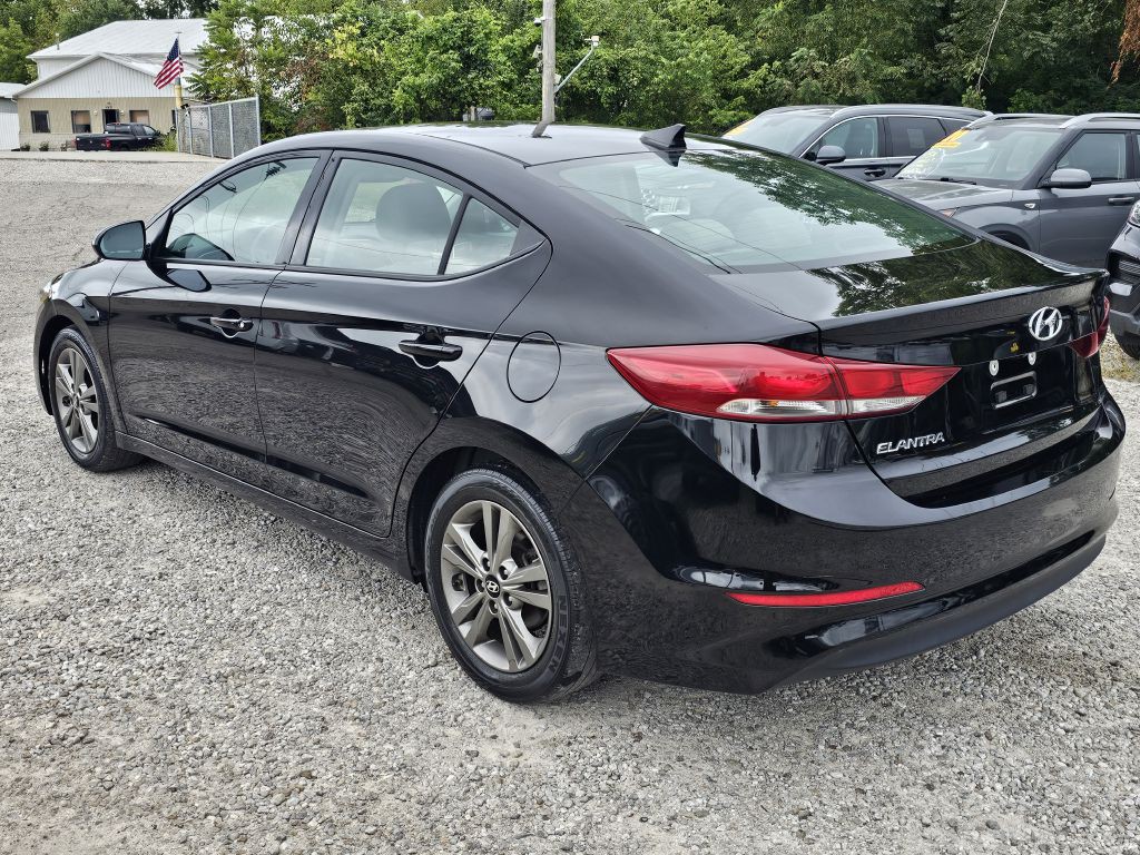 2018 Hyundai Elantra Image 3