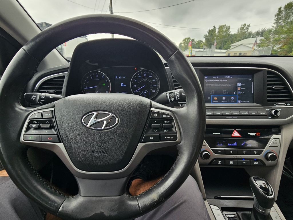 2018 Hyundai Elantra Image 25
