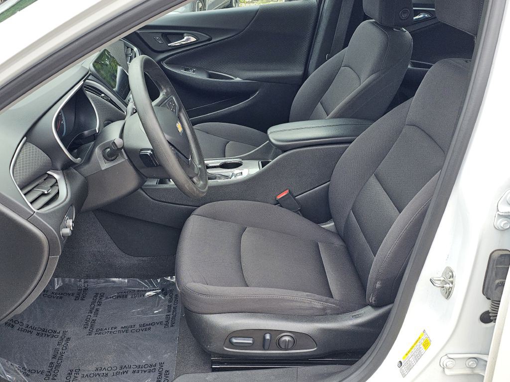 2023 Chevrolet Malibu Image 14