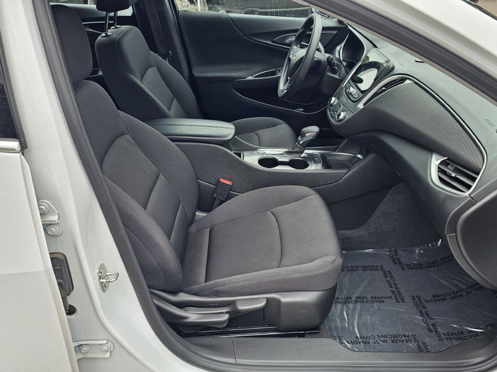 2023 Chevrolet Malibu Image 15
