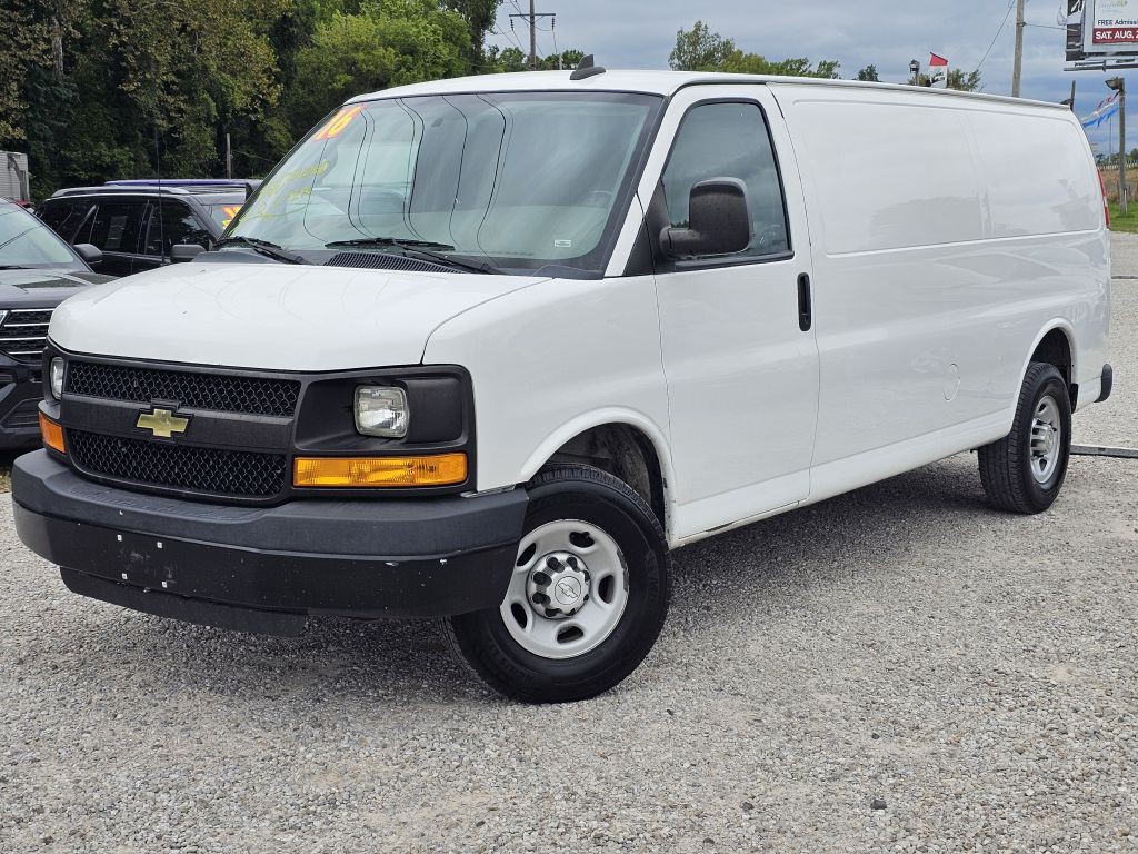 2016 Chevrolet Express Image 1