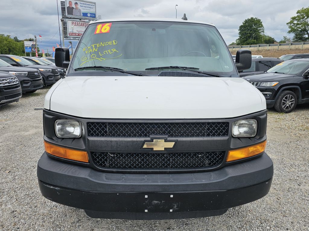 2016 Chevrolet Express Image 8