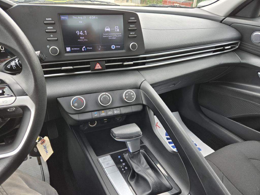 2021 Hyundai Elantra Image 16