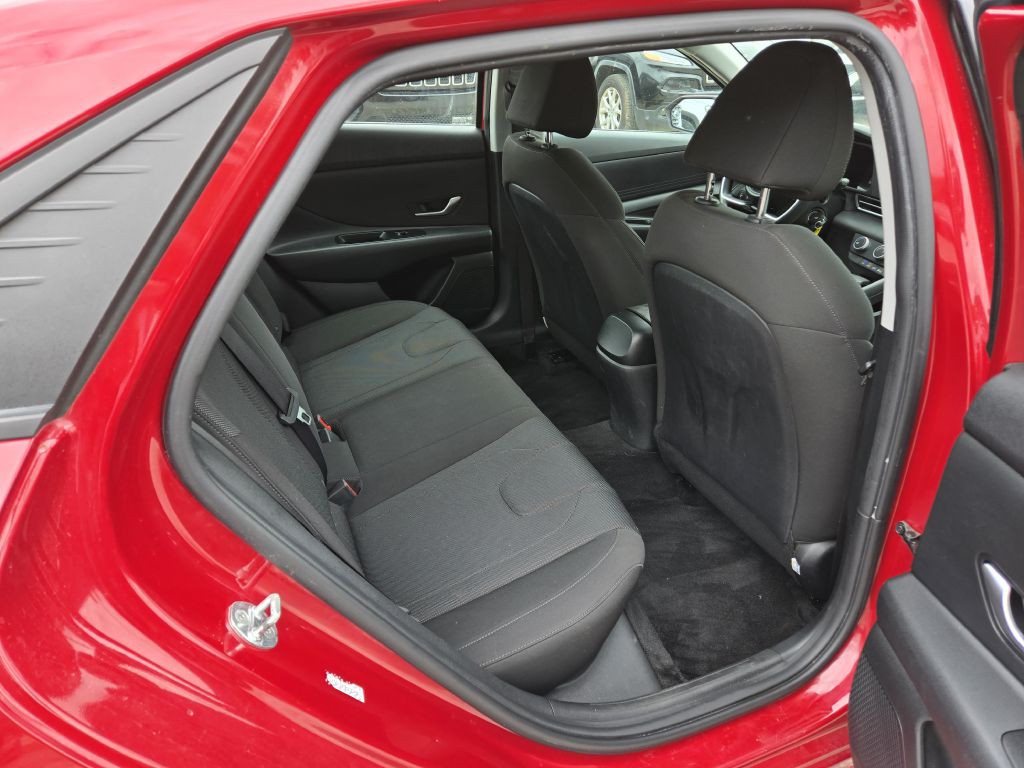 2021 Hyundai Elantra Image 26