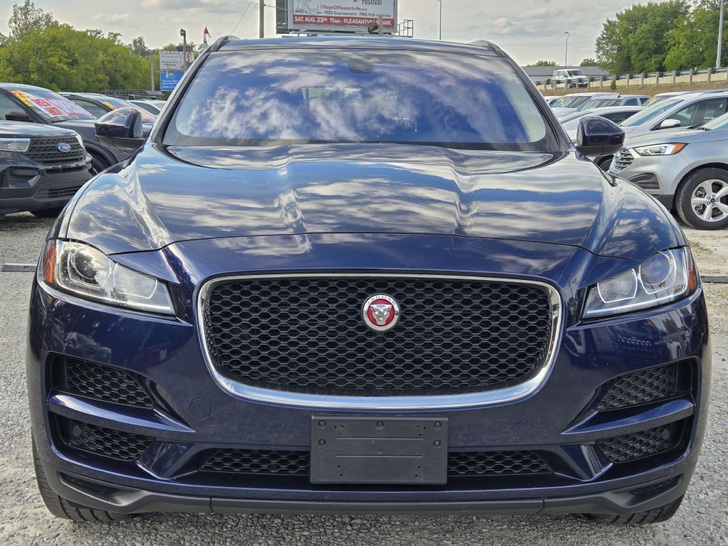 2018 Jaguar F-PACE Image 2