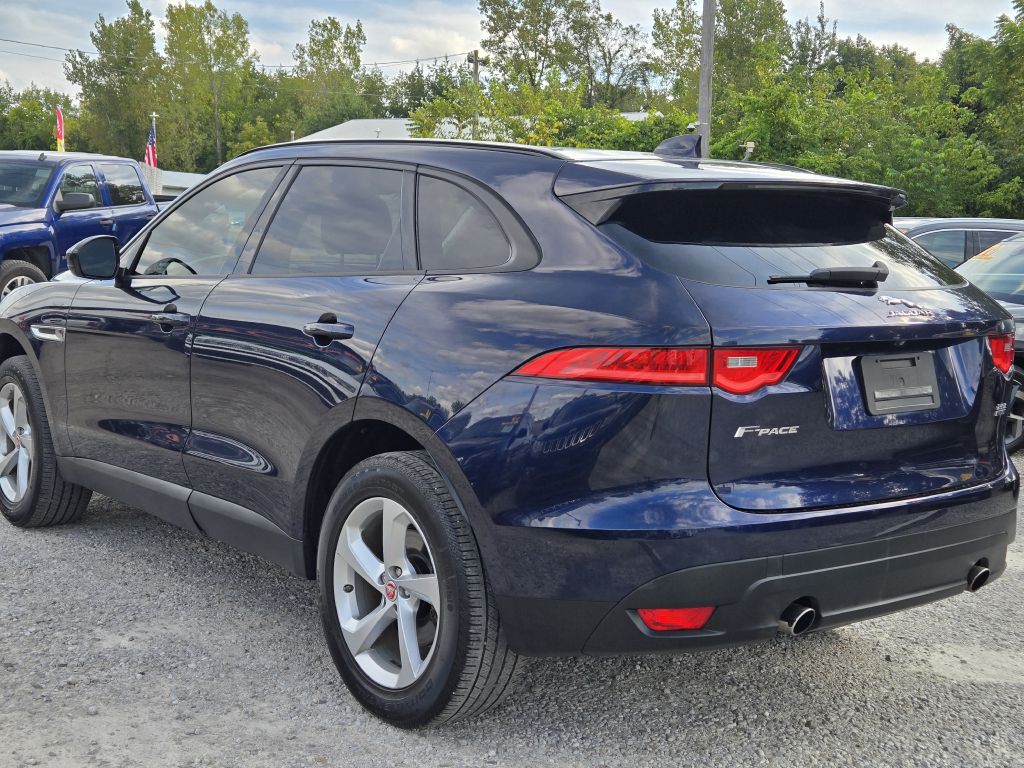 2018 Jaguar F-PACE Image 7