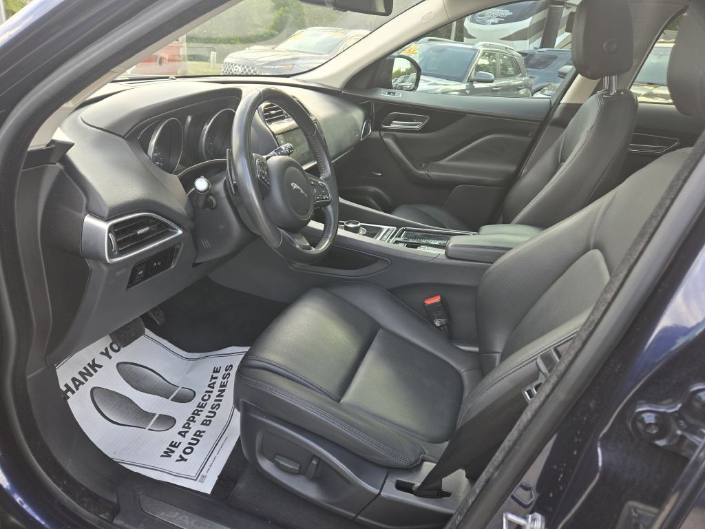 2018 Jaguar F-PACE Image 14