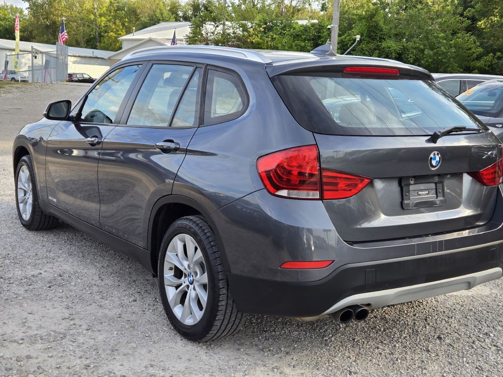2013 BMW X1 Image 7
