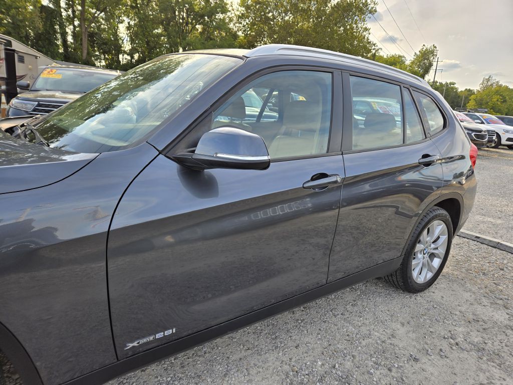 2013 BMW X1 Image 9