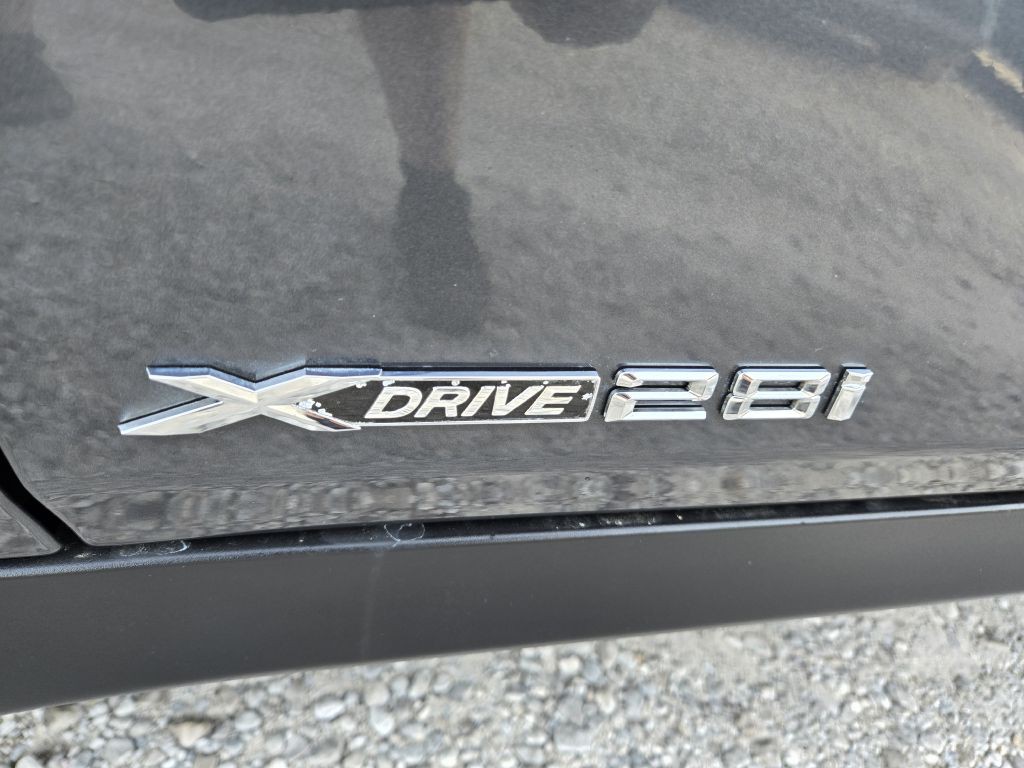 2013 BMW X1 Image 11