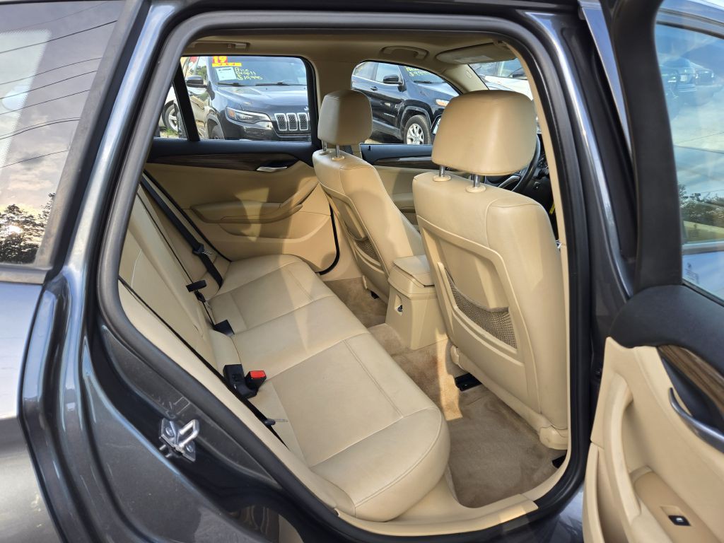 2013 BMW X1 Image 32