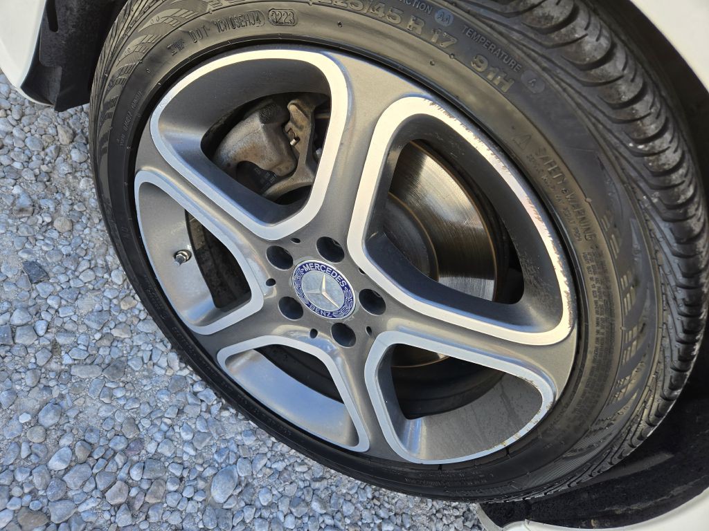 2014 Mercedes-Benz CLA-Class Image 10