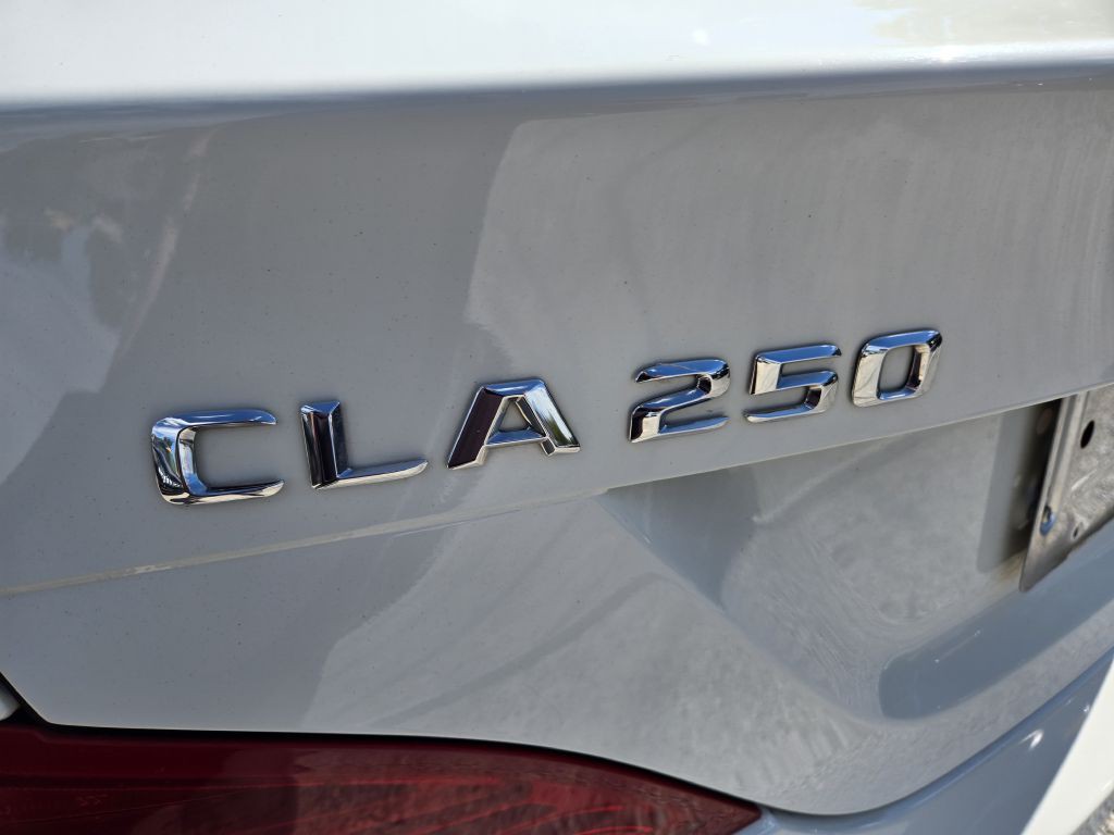 2014 Mercedes-Benz CLA-Class Image 11