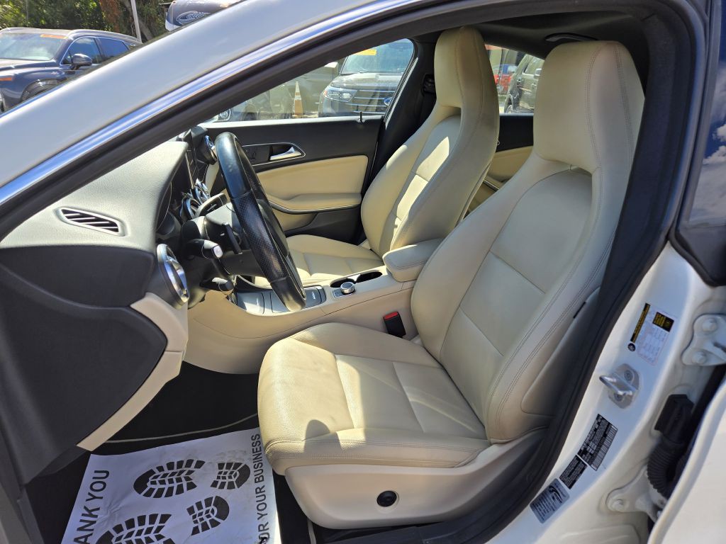 2014 Mercedes-Benz CLA-Class Image 13