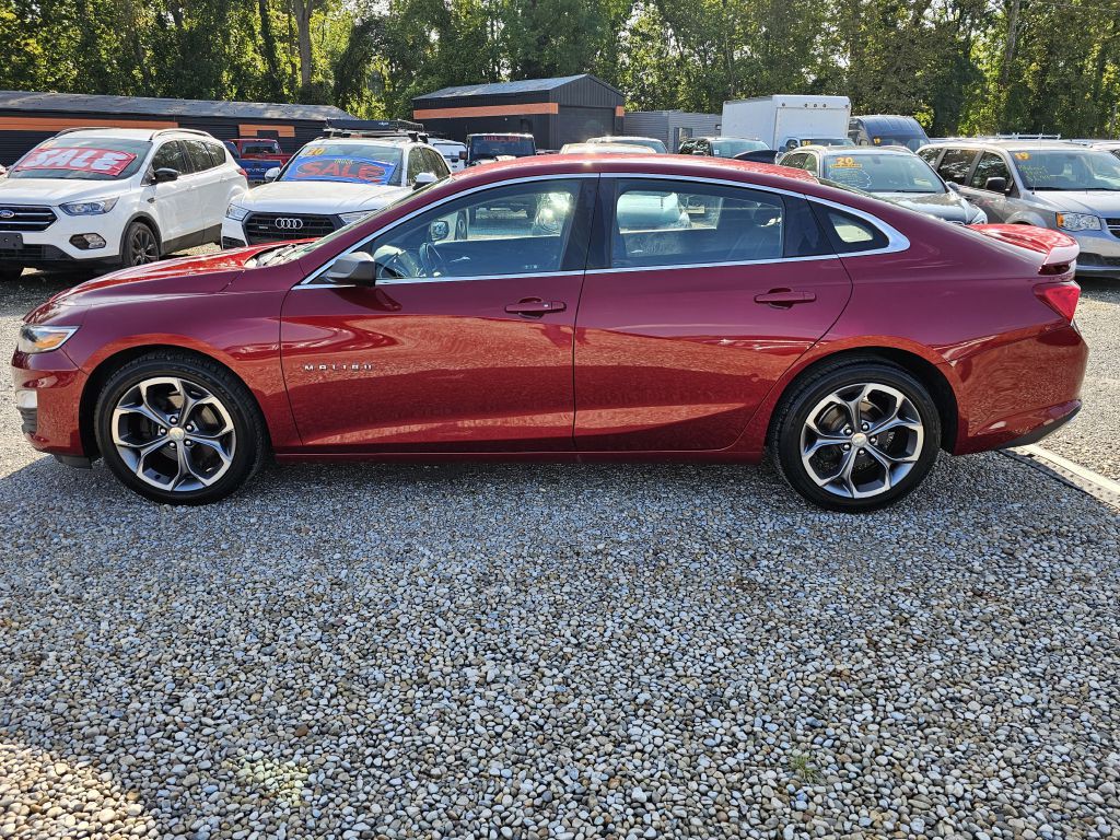 2019 Chevrolet Malibu Image 2
