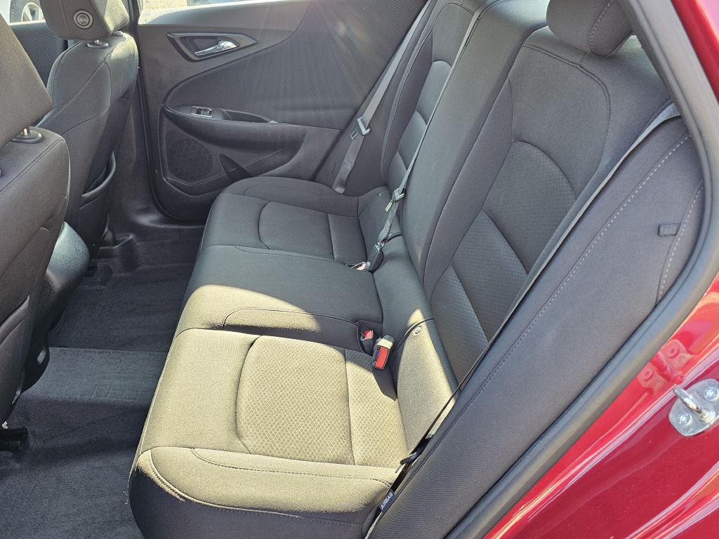 2019 Chevrolet Malibu Image 13