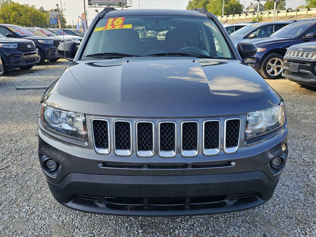 2016 Jeep Compass Image 11