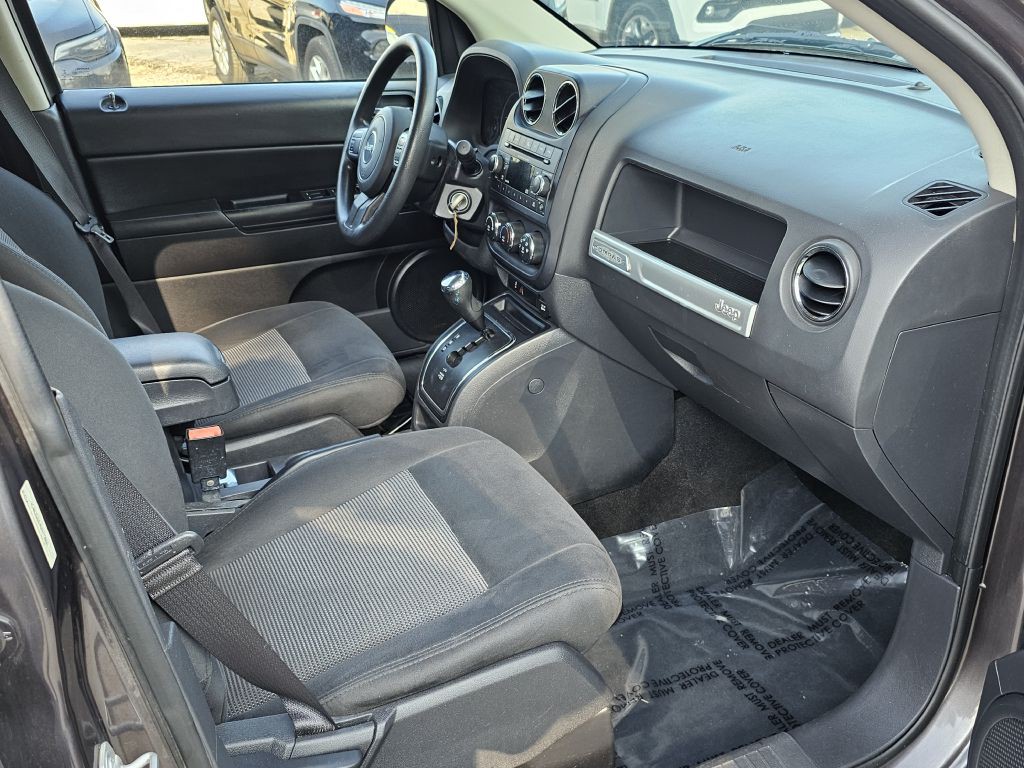 2016 Jeep Compass Image 19