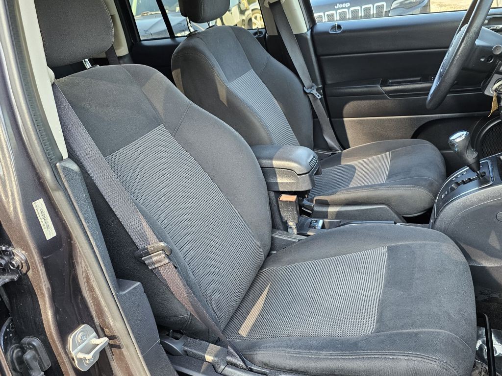 2016 Jeep Compass Image 20