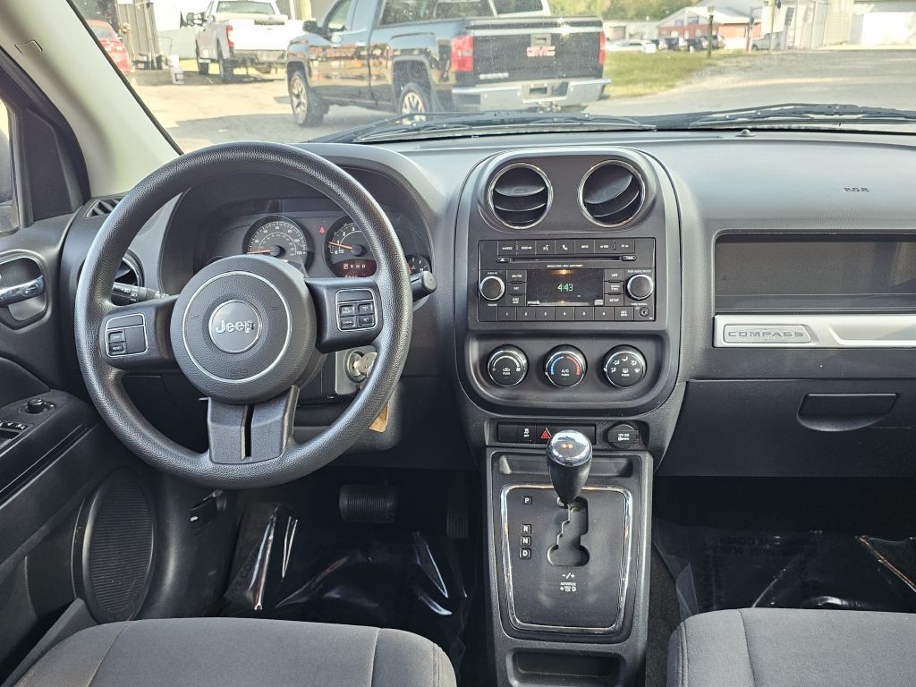 2016 Jeep Compass Image 22