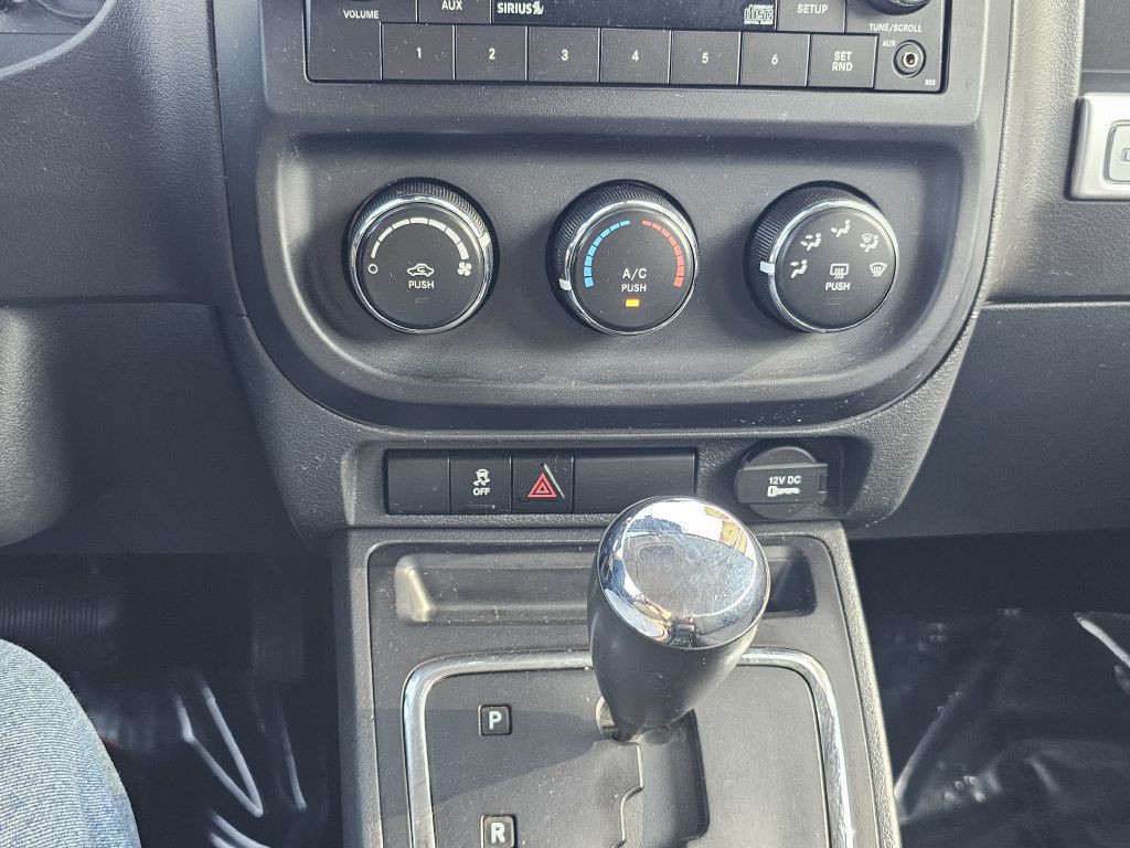 2016 Jeep Compass Image 29