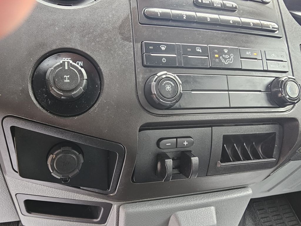 2016 Ford F-250 Image 24