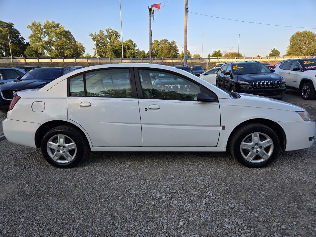 2007 Saturn ION Image 4