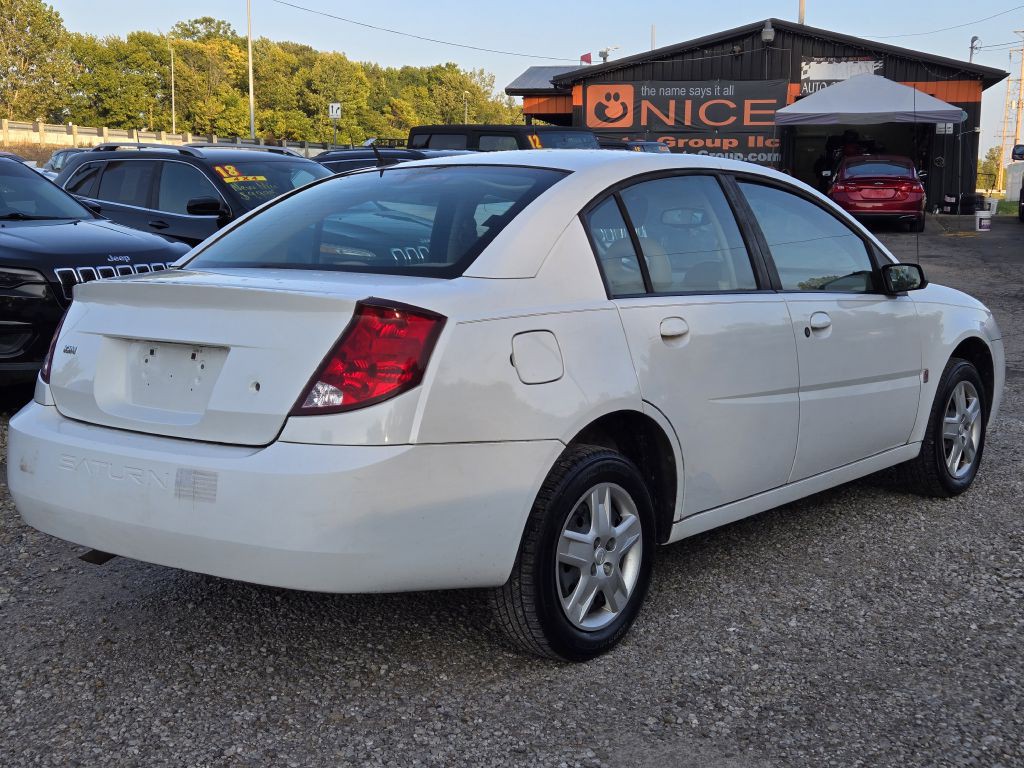 2007 Saturn ION Image 5
