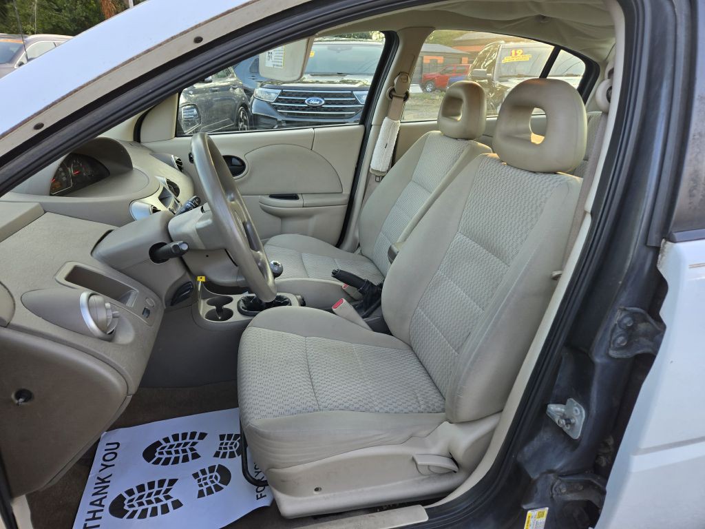 2007 Saturn ION Image 12