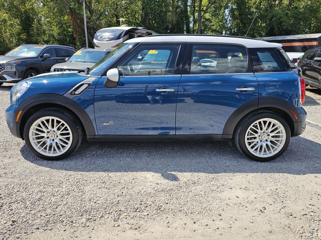 2012 MINI Cooper Image 2