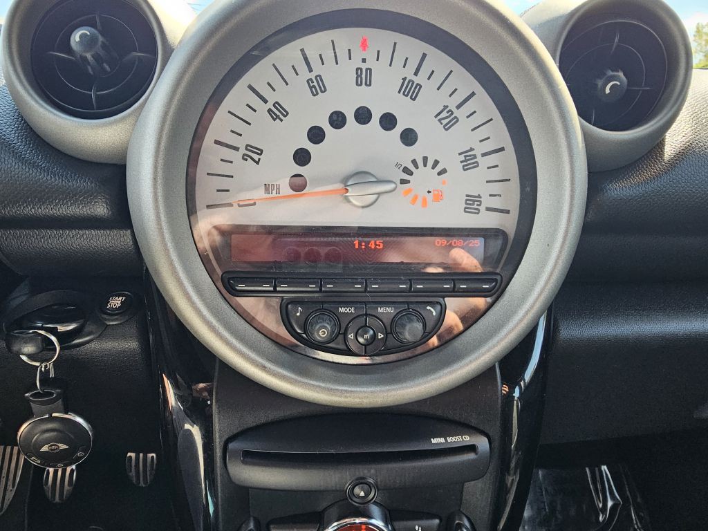 2012 MINI Cooper Image 28