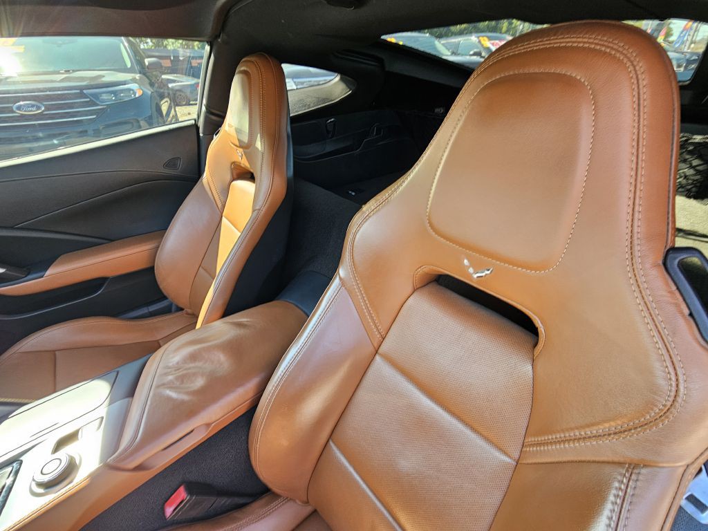 2014 Chevrolet Corvette Image 19